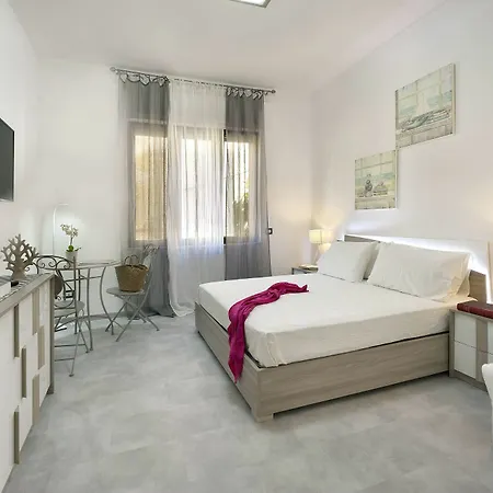 Flower Guest house 2*